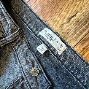A&F ankle straight ultra high rise jeans
